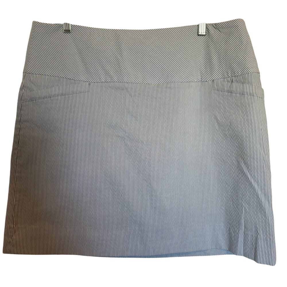 SC & Co skort blue and white stripe size XL